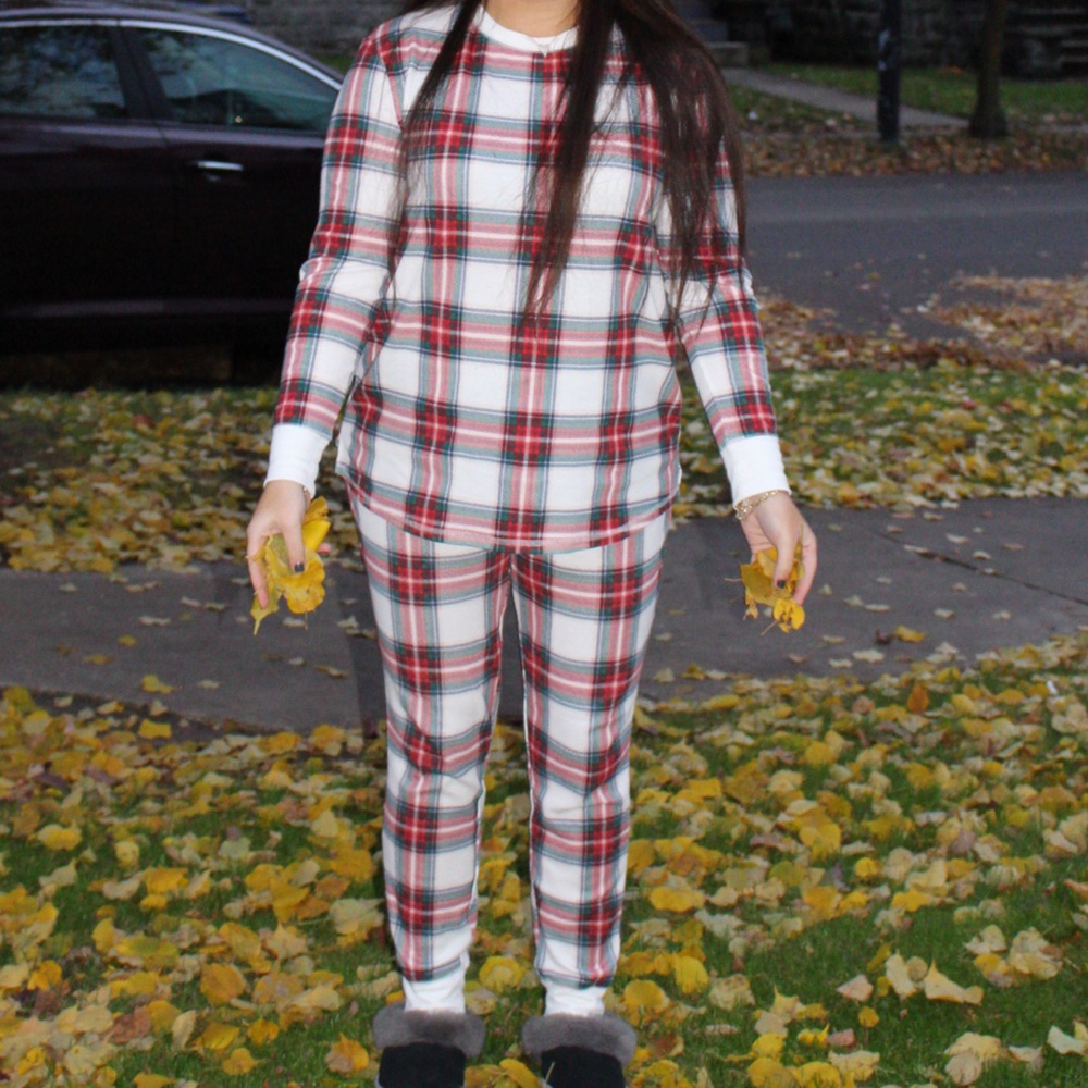 Worn once- Plaid Christmas pajamas! Long sleeve and pants SET!